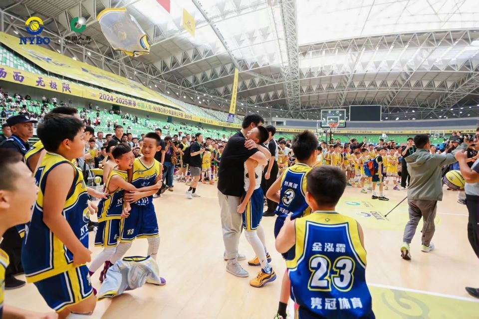 决赛亚军 决赛亚军