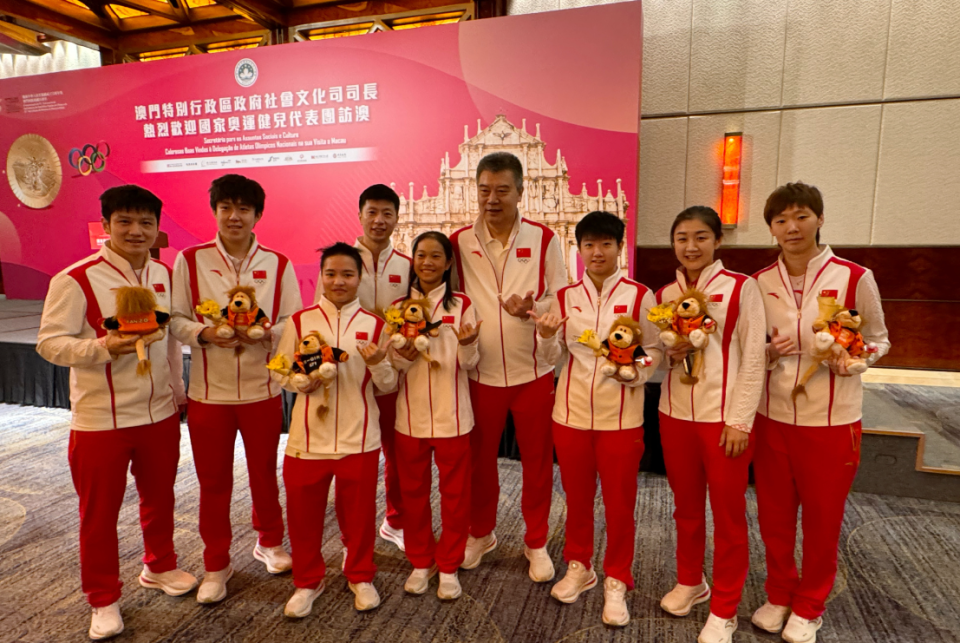 其中女团的, 日就会在澳, 孙颖莎 其中女团的, 日就会在澳, 孙颖莎