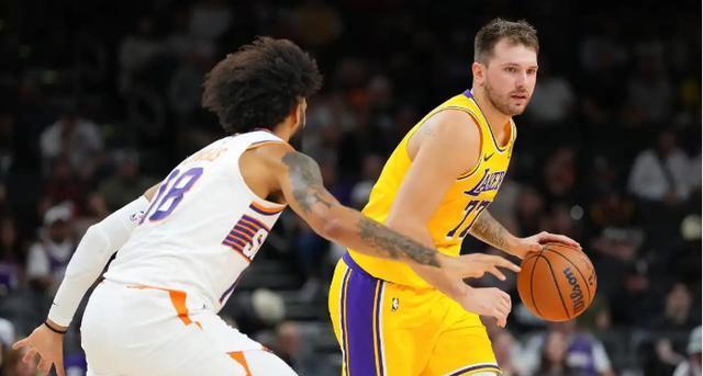 img, 他们持球时 img, 他们持球时